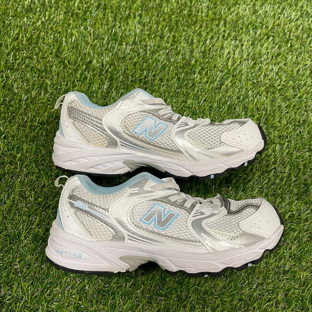 New Balance kids’ running shoes size 2Y